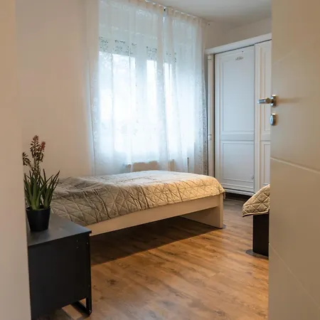 Apartamento Aurora Schaar 6, 130qm, 3 Schlafzimmer, Wifi, Klettergeruest, Jump Sport