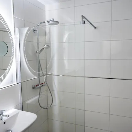 Apartamento Aurora Schaar 6, 130qm, 3 Schlafzimmer, Wifi, Klettergeruest, Jump Sport Wilhelmshaven