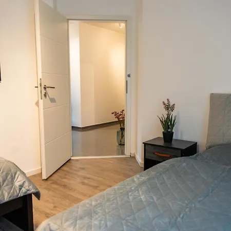 Aurora Schaar 6, 130qm, 3 Schlafzimmer, Wifi, Klettergeruest, Jump Sport Wilhelmshaven