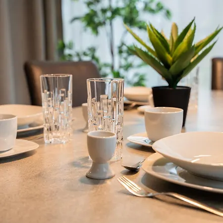 Apartamento Aurora Schaar 6, 130qm, 3 Schlafzimmer, Wifi, Klettergeruest, Jump Sport Wilhelmshaven