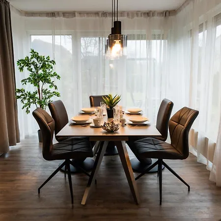 Aurora Schaar 6, 130qm, 3 Schlafzimmer, Wifi, Klettergeruest, Jump Sport *